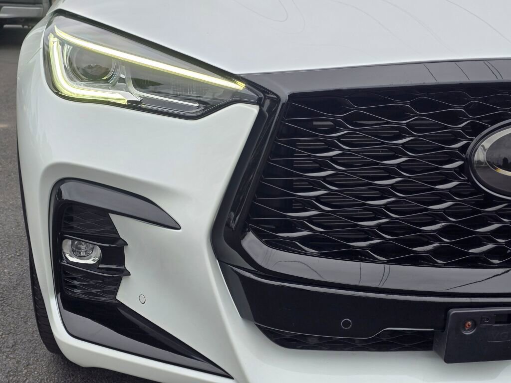 Used 2023 INFINITI QX50 Sport AWD/4WD image 29