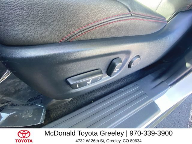 Used 2020 Toyota 4Runner Venture w/ Moonroof Package AWD/4WD image 12