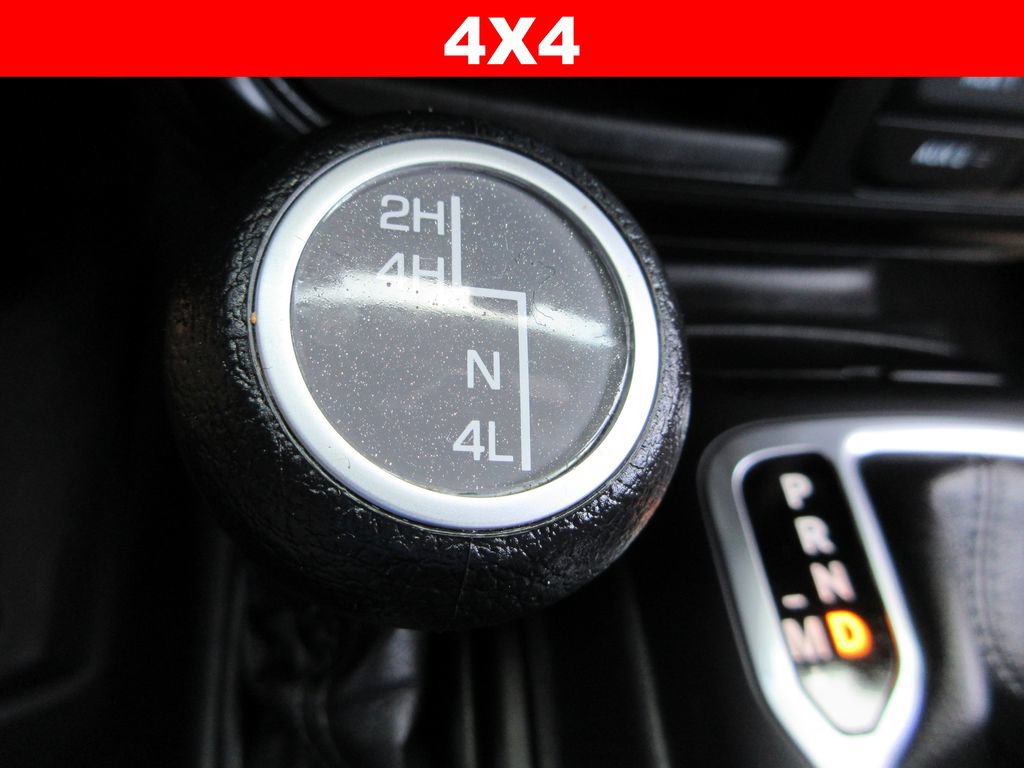 Used 2024 Jeep Gladiator Sport AWD/4WD image 16