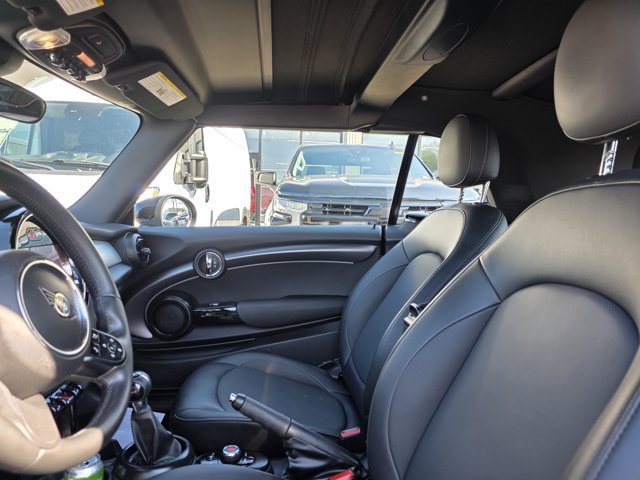 Used 2022 MINI Cooper Convertible FWD image 4