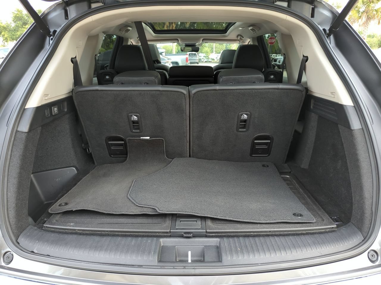 Used 2024 Acura MDX SH-AWD image 23