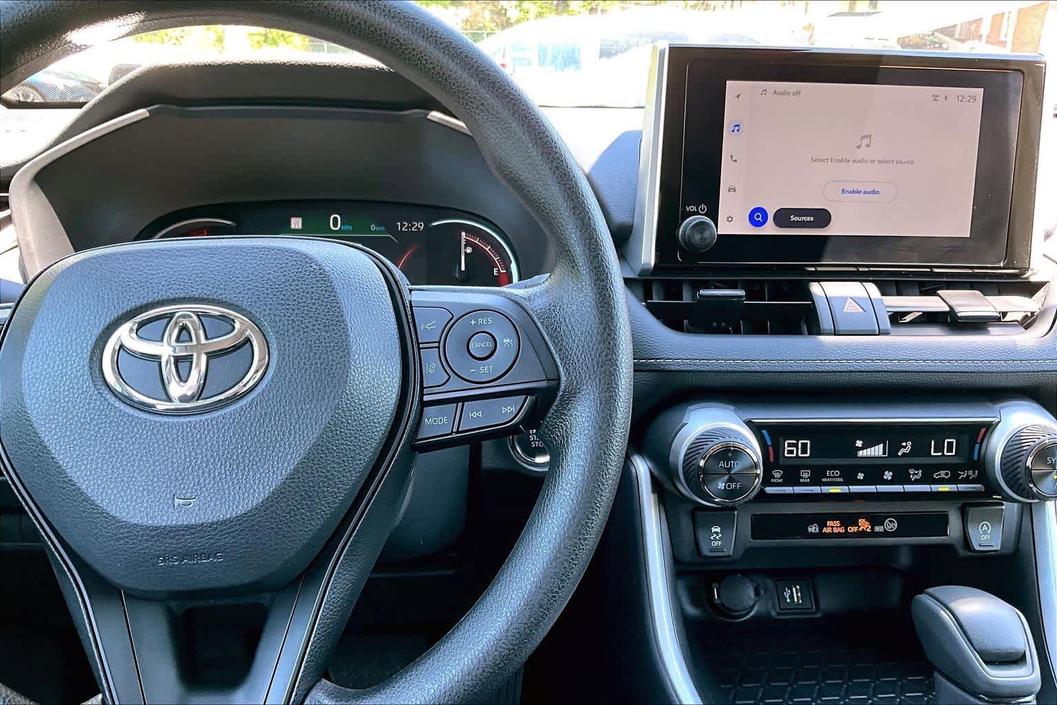 Certified 2025 Toyota RAV4 XLE w/ Convenience Package FWD image 25