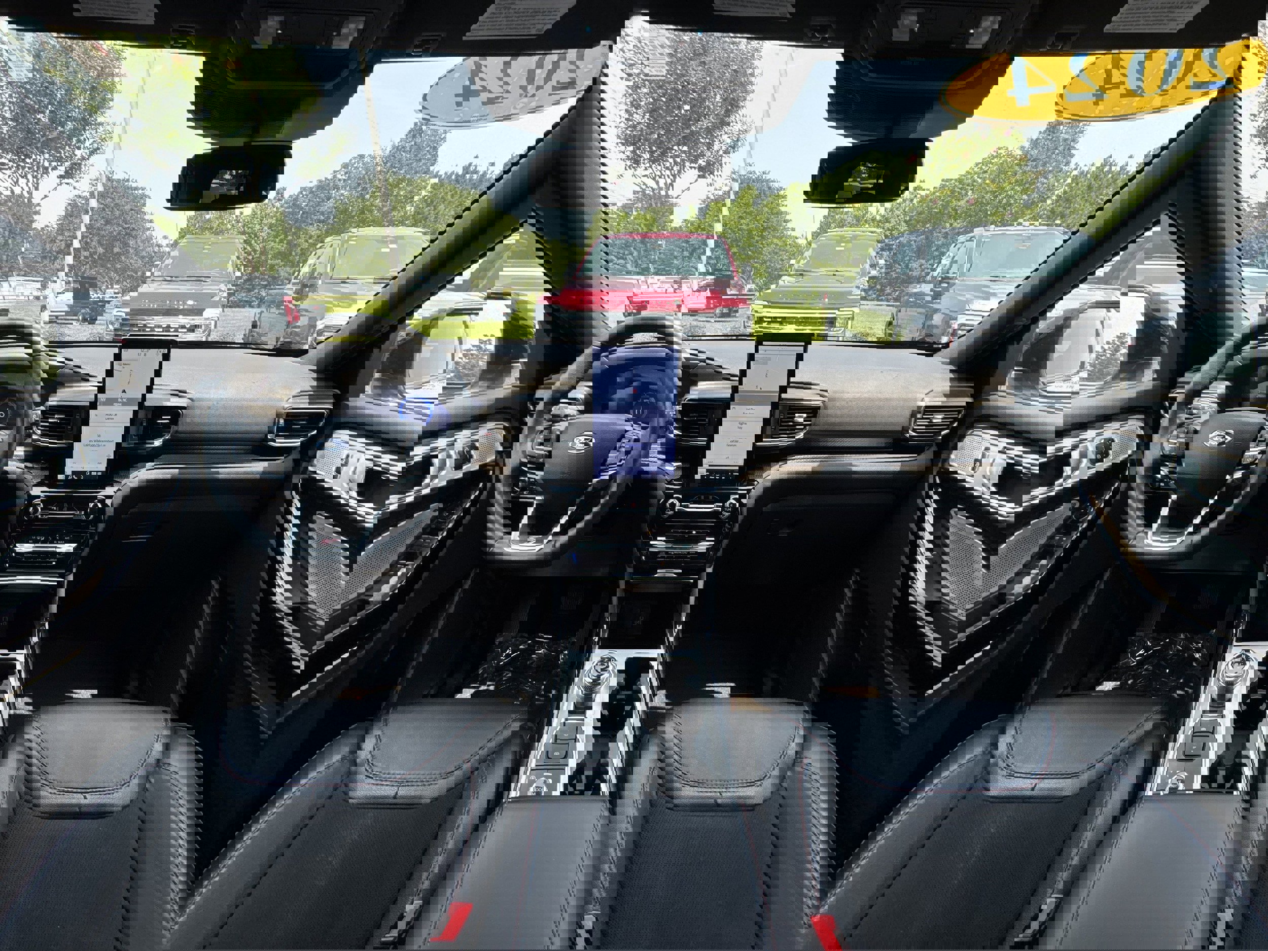 Used 2024 Ford Explorer ST w/ Equipment Group 401A image 11