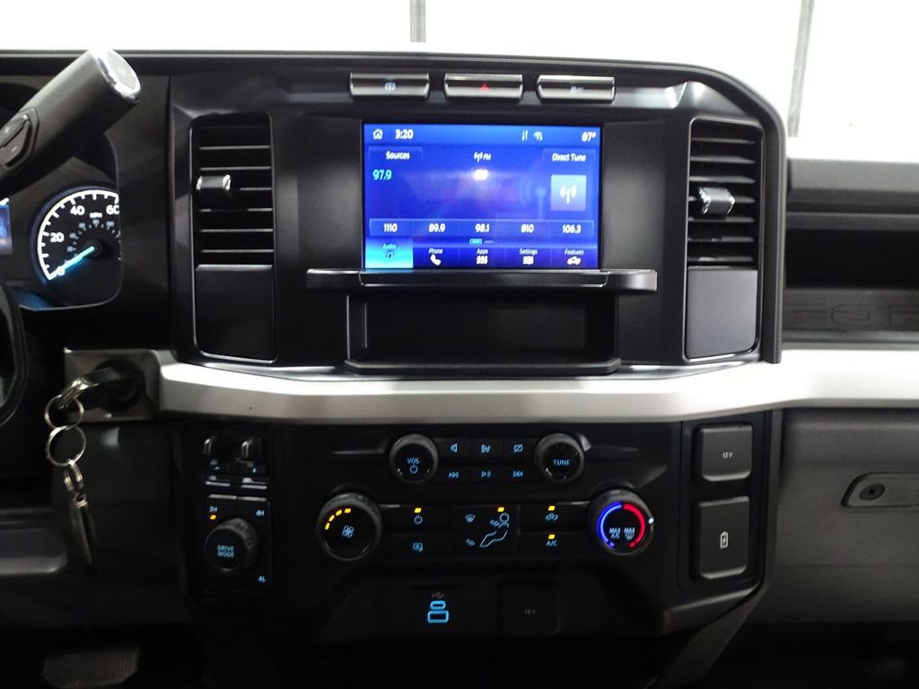 Used 2023 Ford F550 4x4 Regular Cab Super Duty image 18