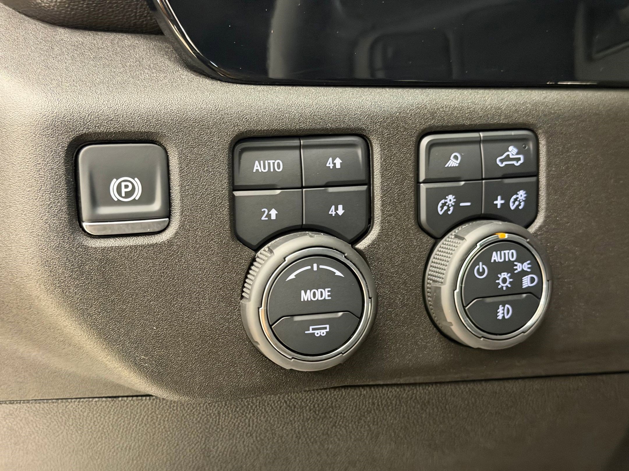 Used 2024 Chevrolet Silverado 2500 LTZ w/ LTZ Plus Package image 24