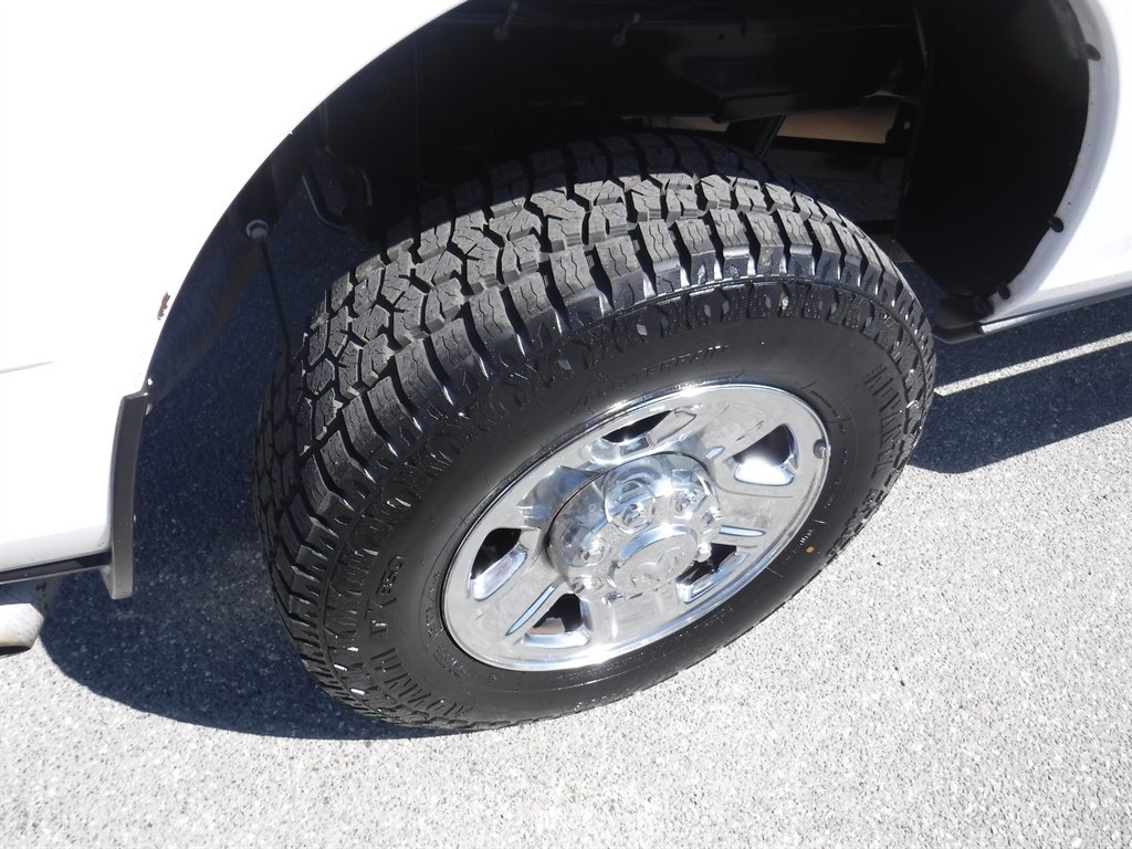 Used 2020 RAM 2500 Big Horn AWD/4WD image 4