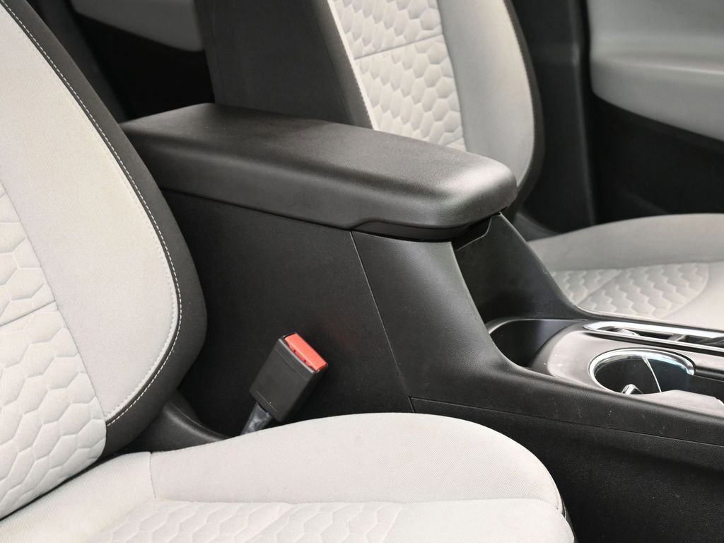 Used 2020 Chevrolet Equinox LS image 38