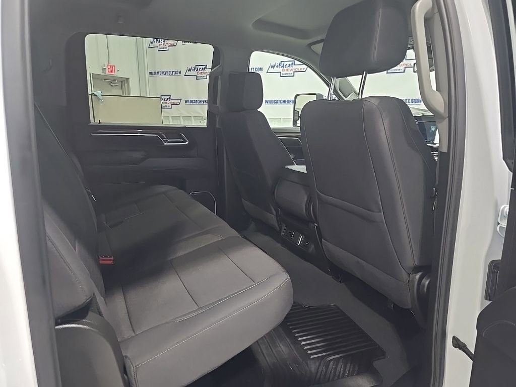 Used 2025 Chevrolet Silverado 2500 LT w/ Convenience Package image 22