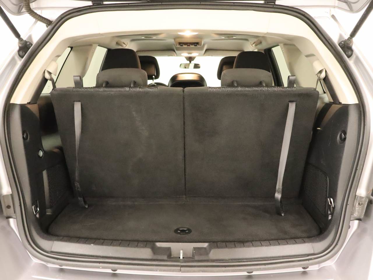 Used 2018 Dodge Journey SXT FWD image 17
