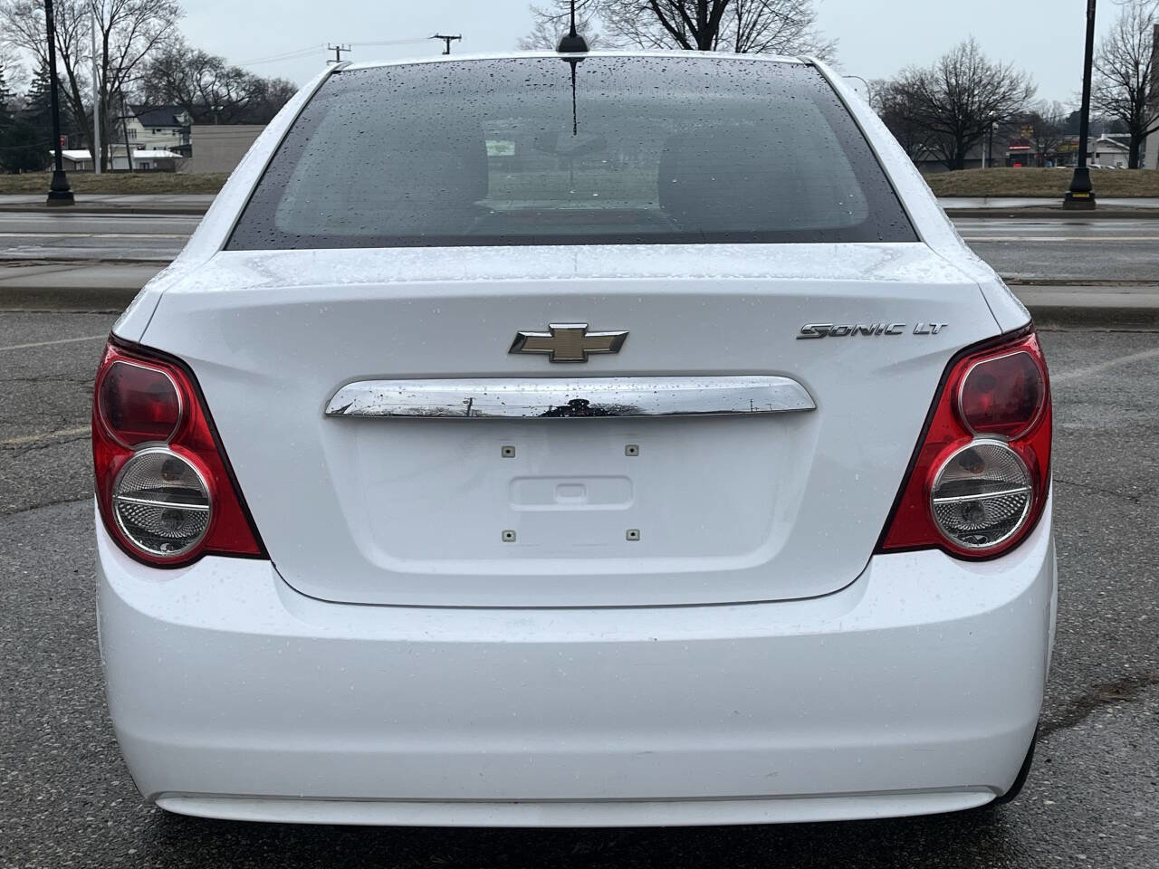 Used 2016 Chevrolet Sonic LT image 8