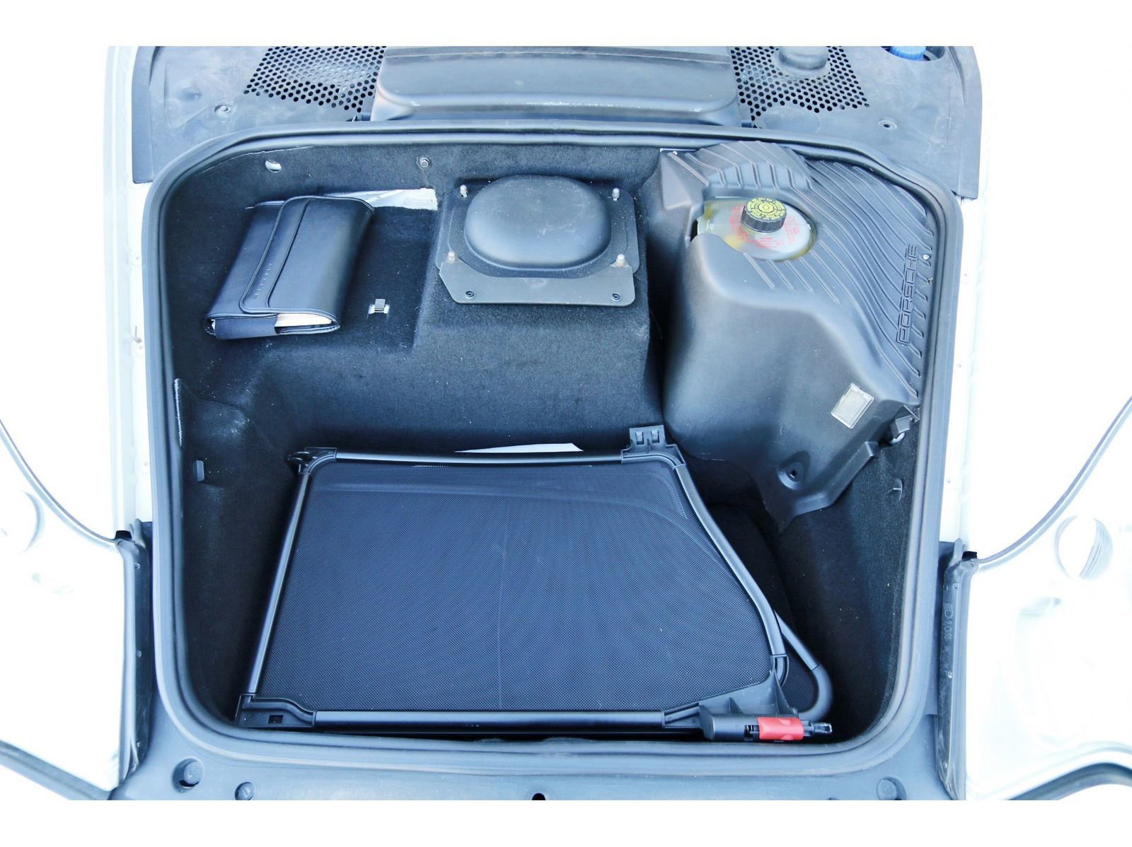 Used 2004 Porsche 911 Turbo image 30