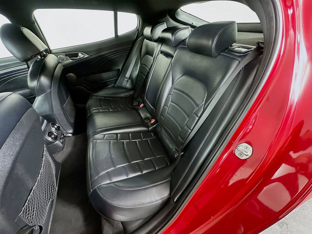 Certified 2022 Kia Stinger GT2 AWD/4WD image 31