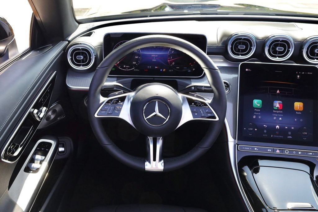 Used 2025 Mercedes-Benz CLE 300 4MATIC Cabriolet image 22