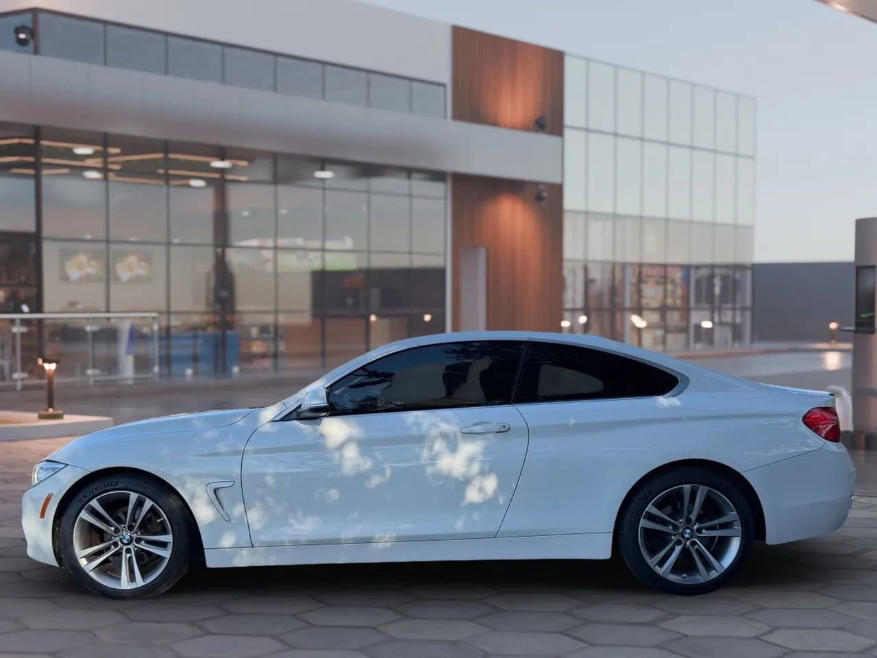 Used 2017 BMW 430i xDrive Coupe AWD/4WD image 5