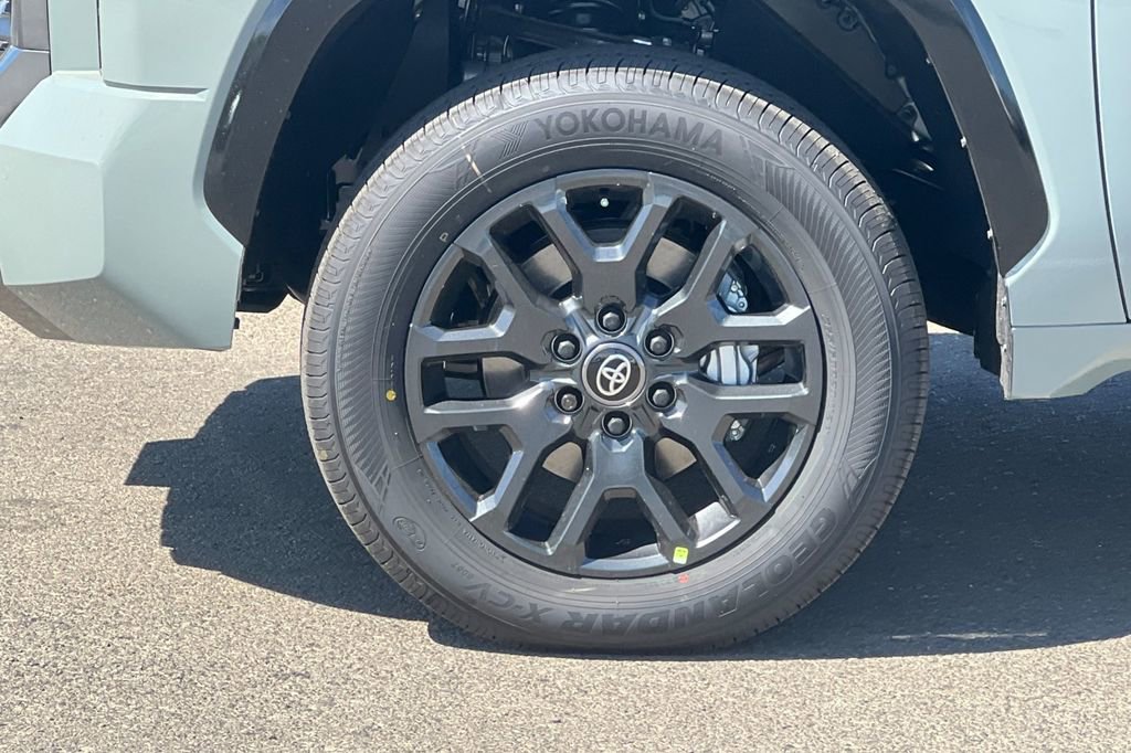 New 2026 Toyota Tundra Platinum AWD/4WD image 24