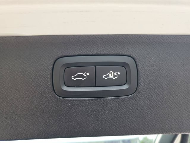 Certified 2024 Volvo XC90 T8 Ultimate w/ Protection Package Premier AWD/4WD image 34