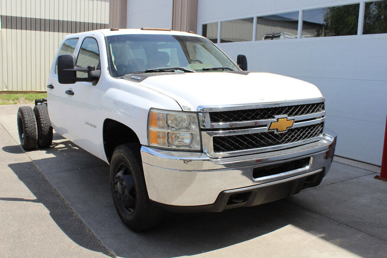 Used 2014 Chevrolet Silverado 3500 W/T w/ Skid Plate Package image 5