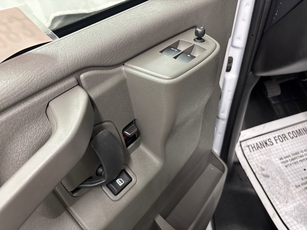 New 2024 Chevrolet Express 3500 Extended RWD image 11