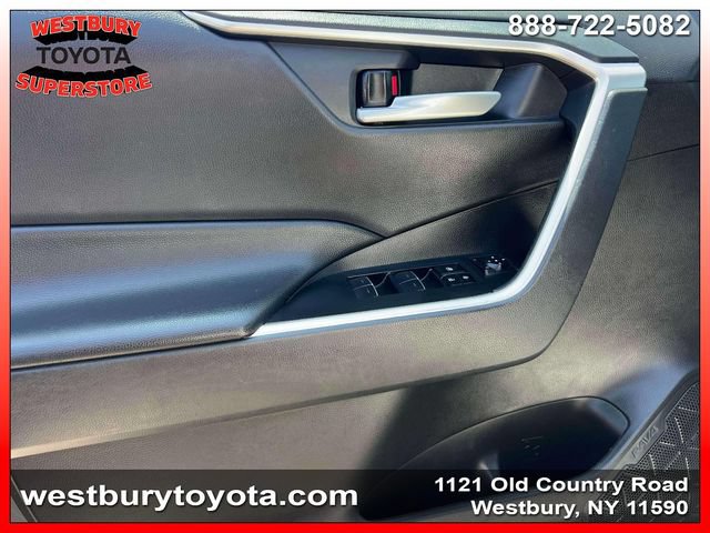 Used 2025 Toyota RAV4 XLE w/ Weather Package AWD/4WD image 18