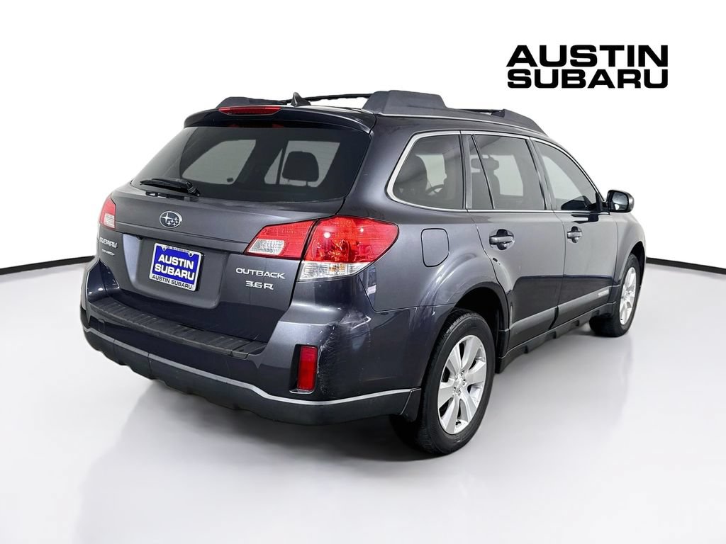 Used 2011 Subaru Outback 3.6R Limited AWD/4WD image 6