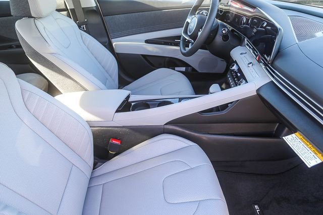 New 2026 Hyundai Elantra Limited FWD image 19