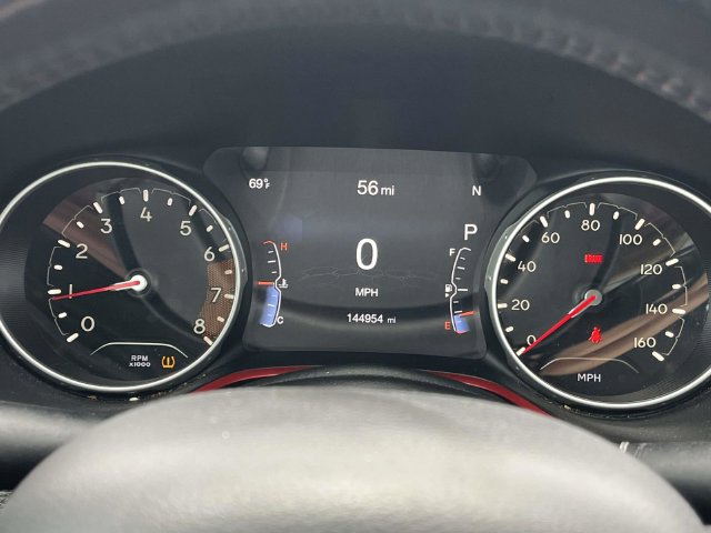 Used 2018 Jeep Compass Trailhawk w/ Leather Interior Group AWD/4WD image 38