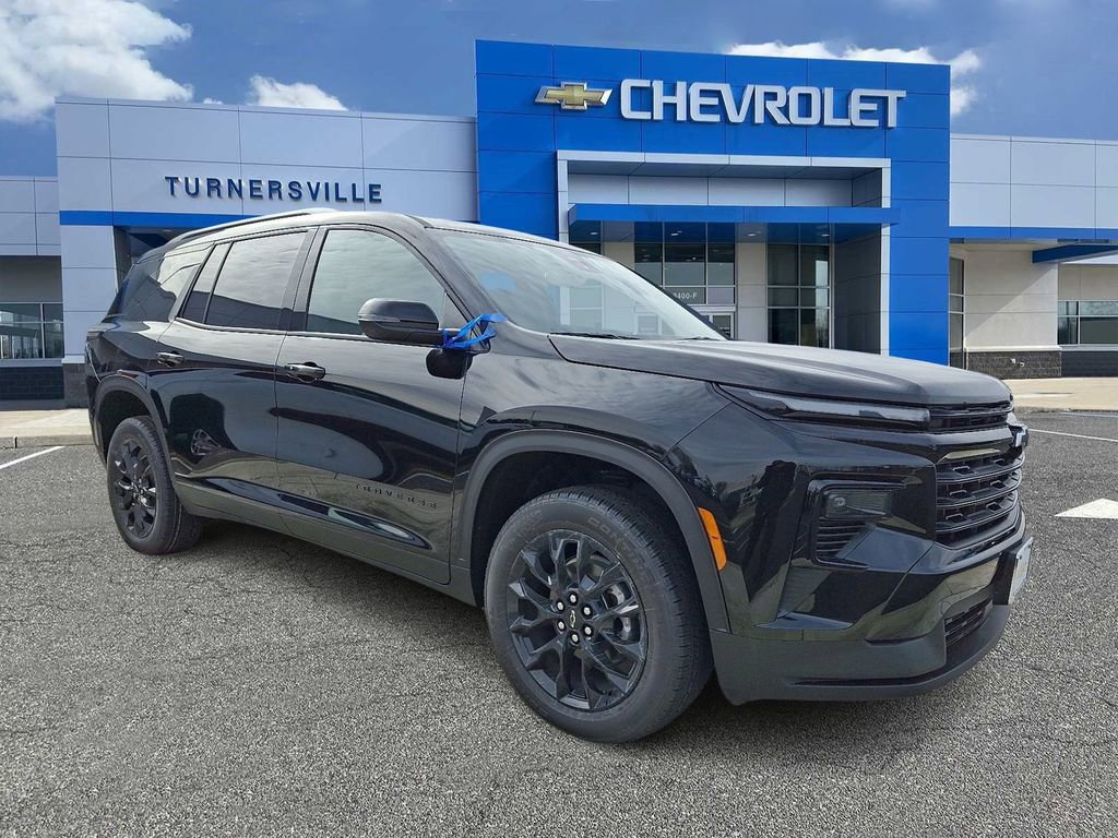 New 2026 Chevrolet Traverse LT w/ Midnight/Sport Edition image 2