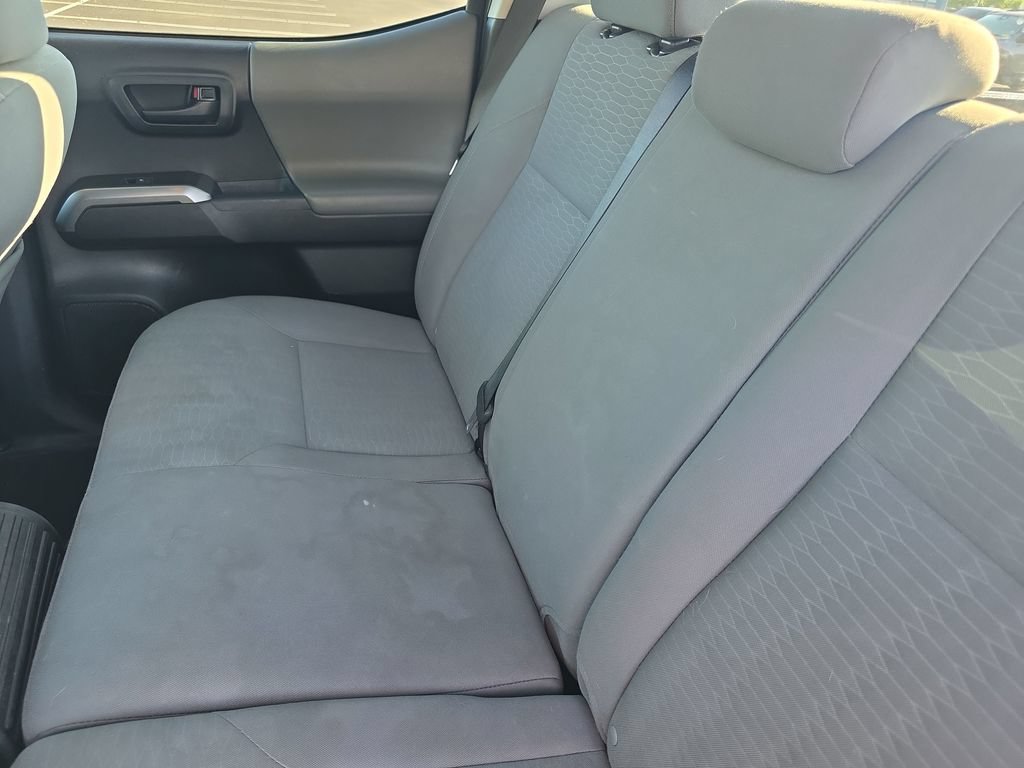 Used 2019 Toyota Tacoma SR5 RWD image 17