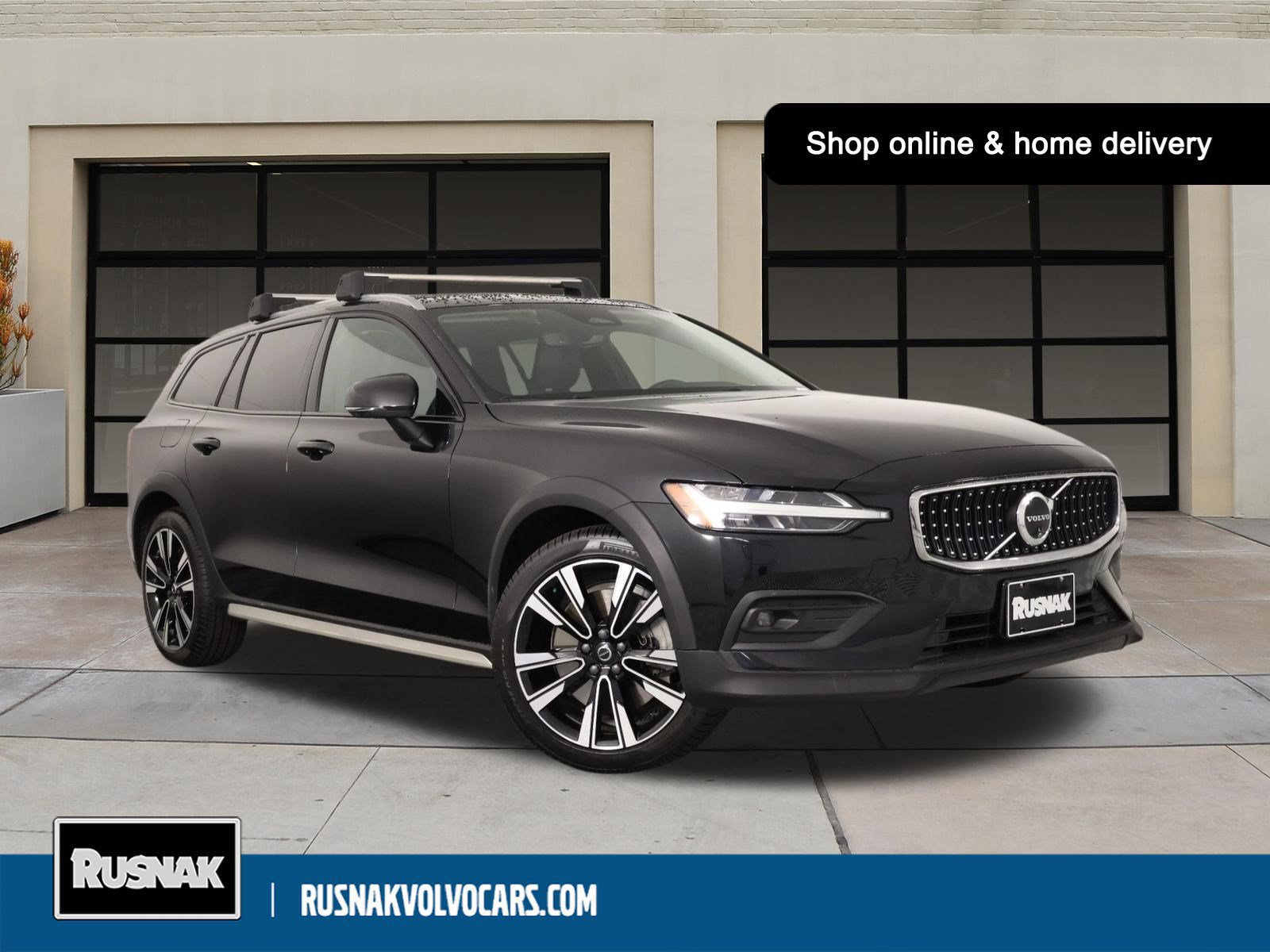 Certified 2024 Volvo V60 B5 Cross Country Ultimate w/ Protection Package Premier