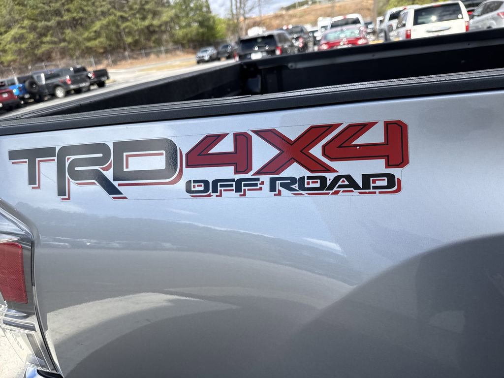 Used 2021 Toyota Tacoma TRD Off-Road image 18
