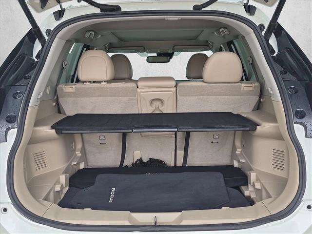 Used 2019 Nissan Rogue SL w/ Premium Package FWD image 6