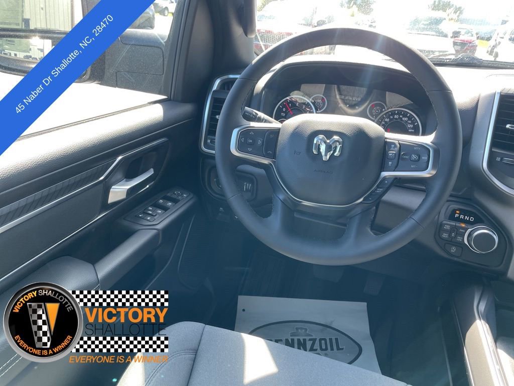 New 2026 RAM 1500 4x4 Crew Cab image 17