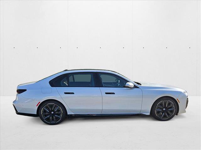 New 2025 BMW i7 eDrive50 w/ Executive Package image 4