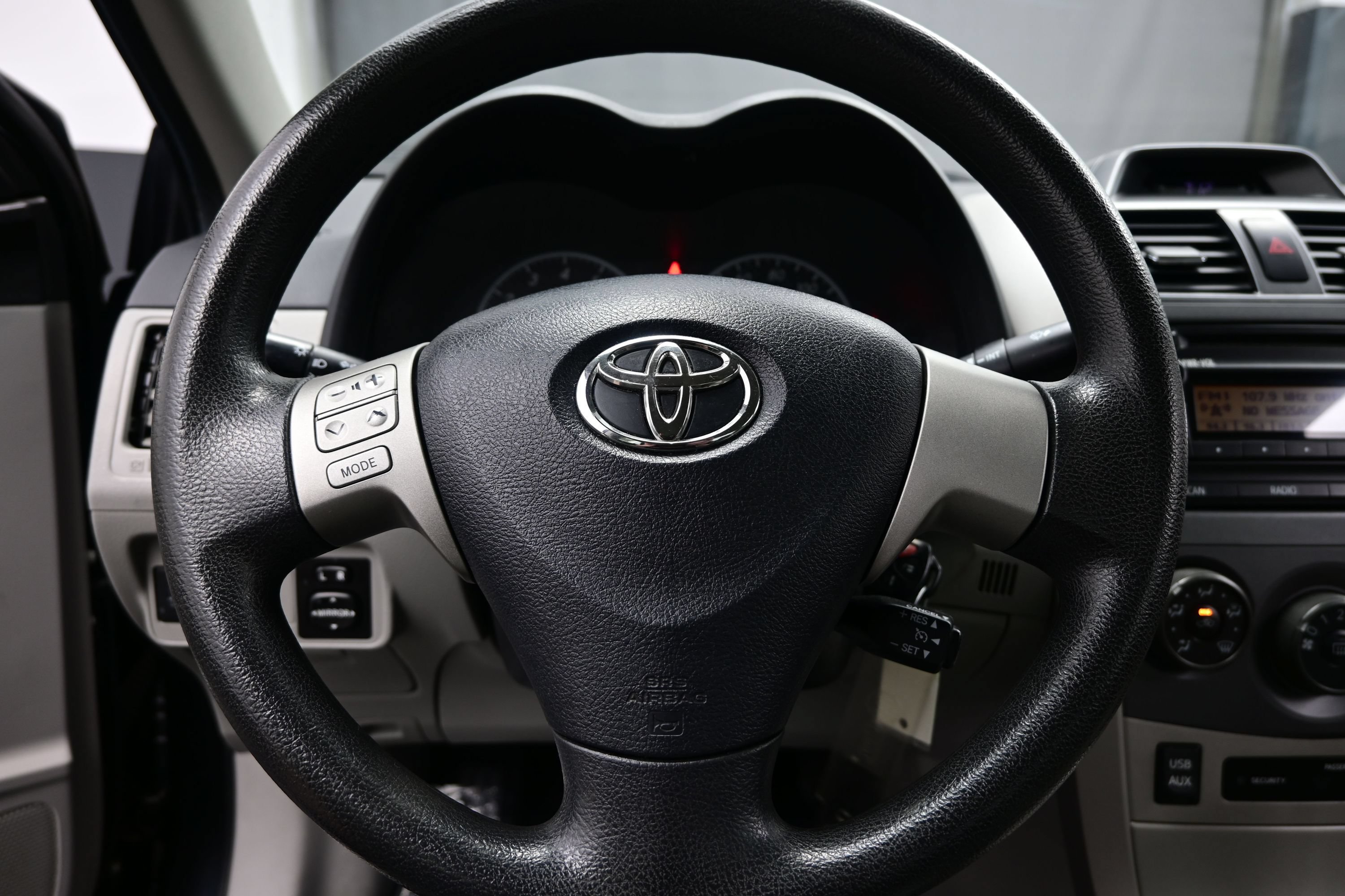 Used 2012 Toyota Corolla LE FWD image 18