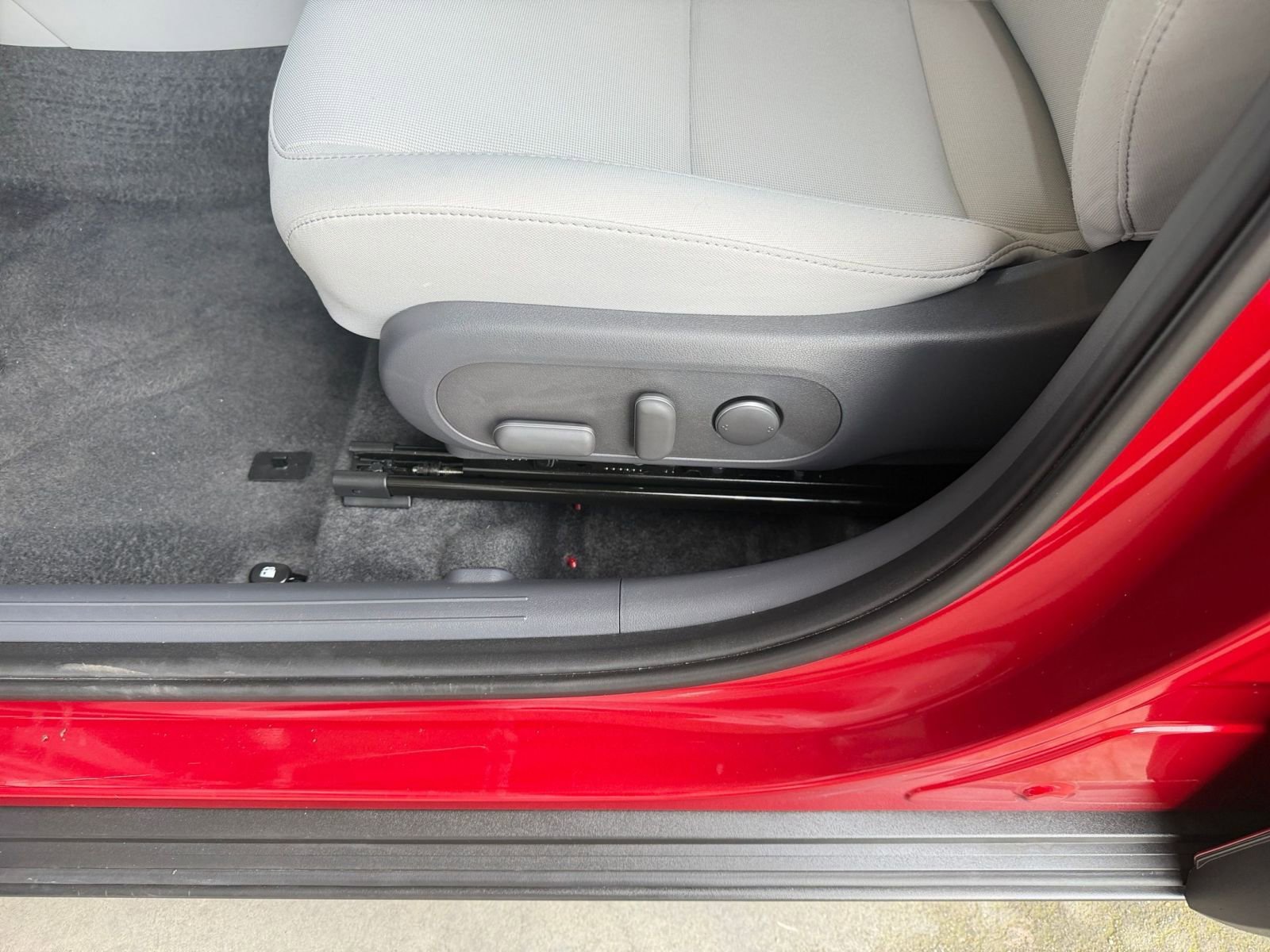 Used 2025 Hyundai Kona SEL image 23