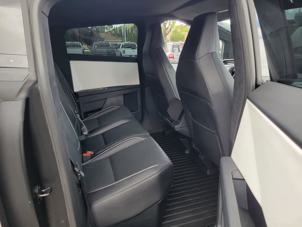 Used 2024 Tesla Cybertruck Cyberbeast AWD/4WD image 17