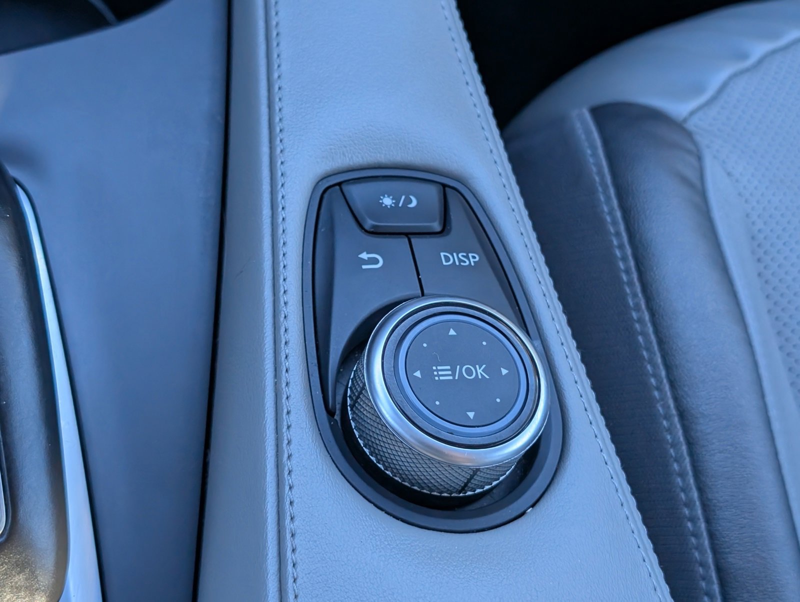 Used 2024 INFINITI QX50 Luxe image 22