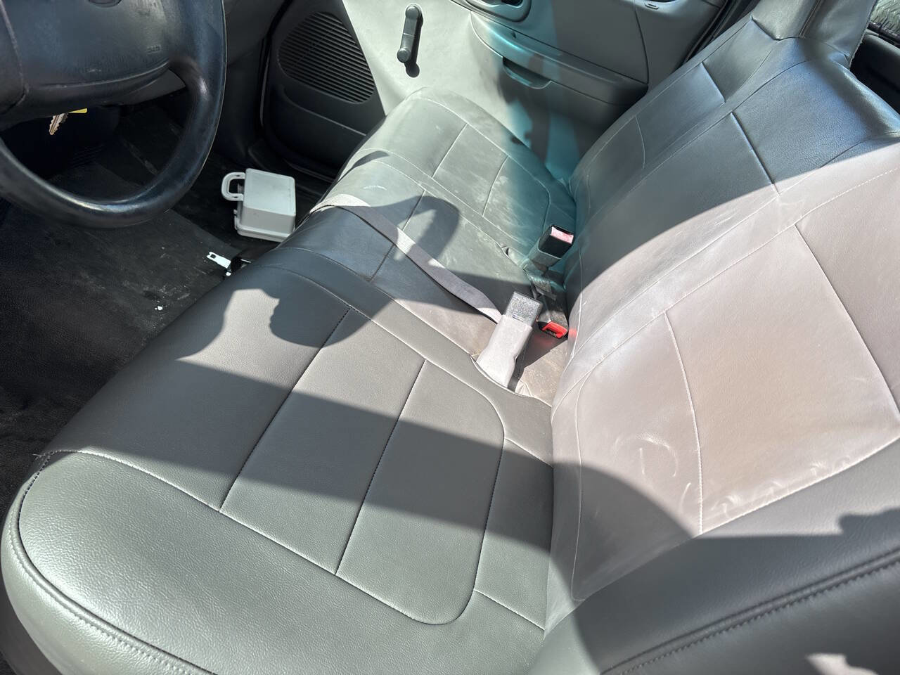 Used 2001 Ford F150 XL image 18