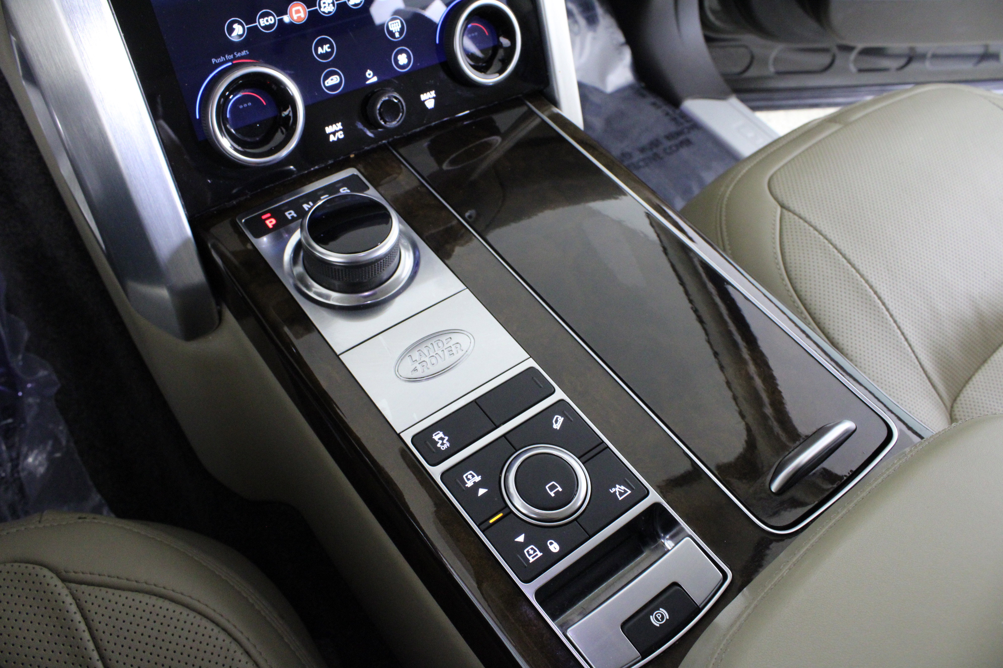 Used 2021 Land Rover Range Rover Westminster Edition image 33