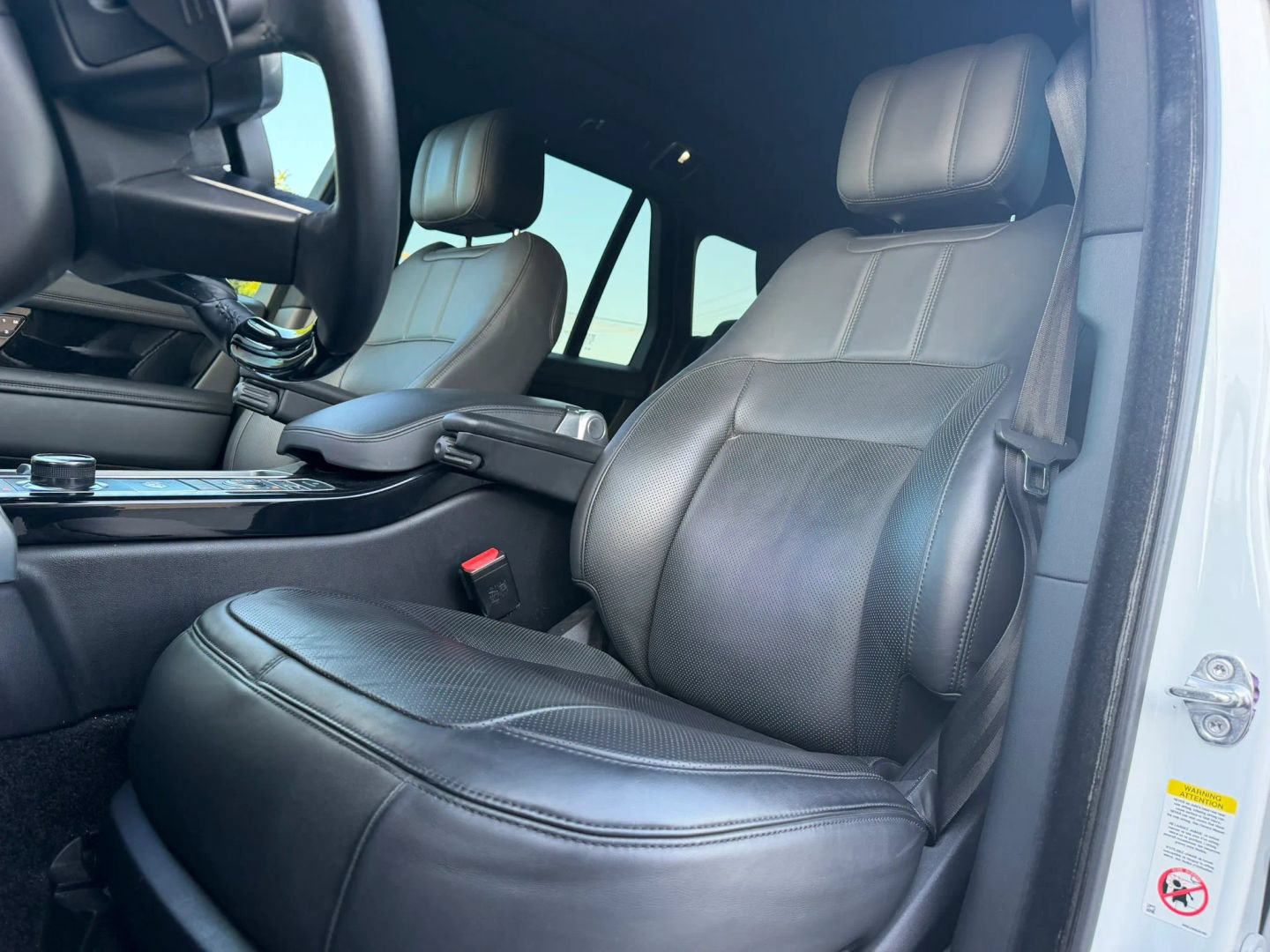 Used 2019 Land Rover Range Rover HSE AWD/4WD image 9