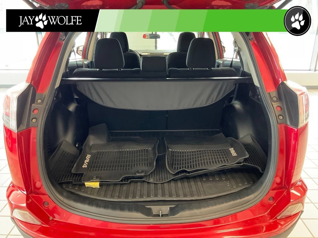 Used 2016 Toyota RAV4 LE AWD/4WD image 21