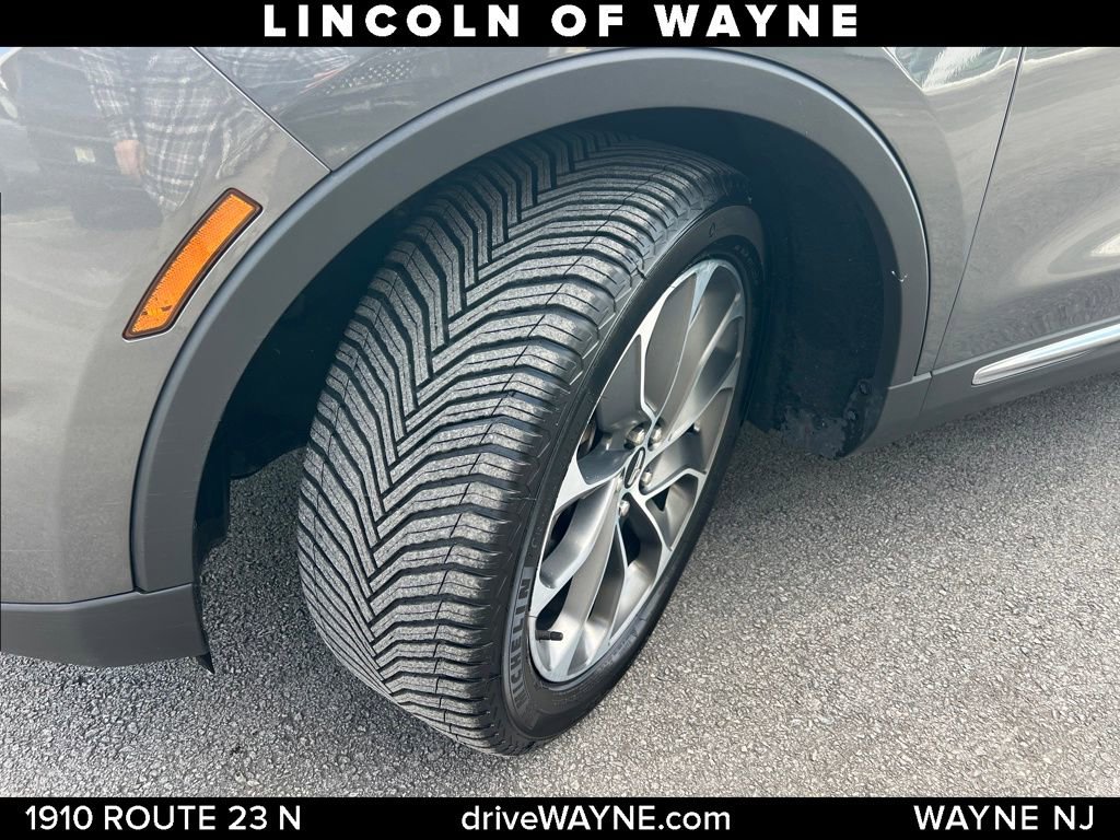 Used 2023 Lincoln Nautilus Reserve AWD/4WD image 27