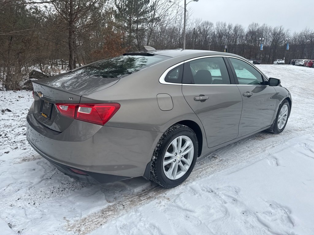 Used 2018 Chevrolet Malibu LT image 10
