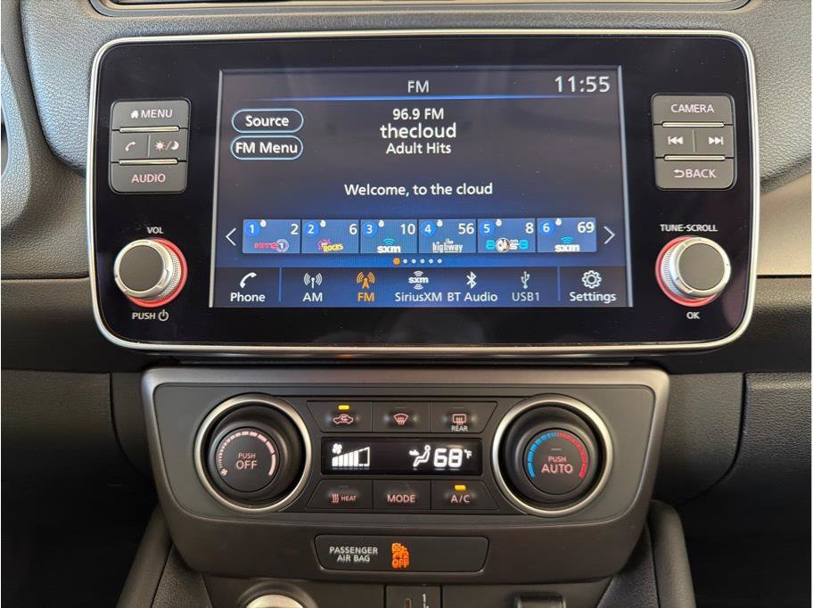 Used 2025 Nissan Leaf S FWD image 20