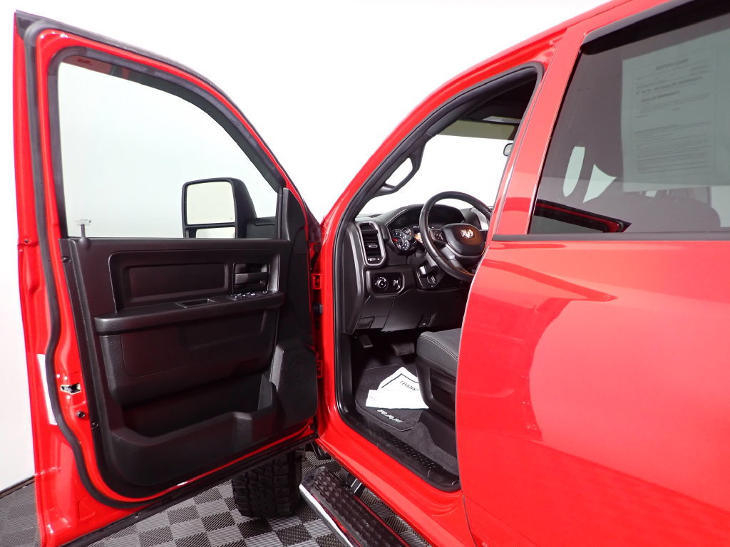 Used 2024 RAM 2500 Tradesman w/ Chrome Appearance Group AWD/4WD image 18