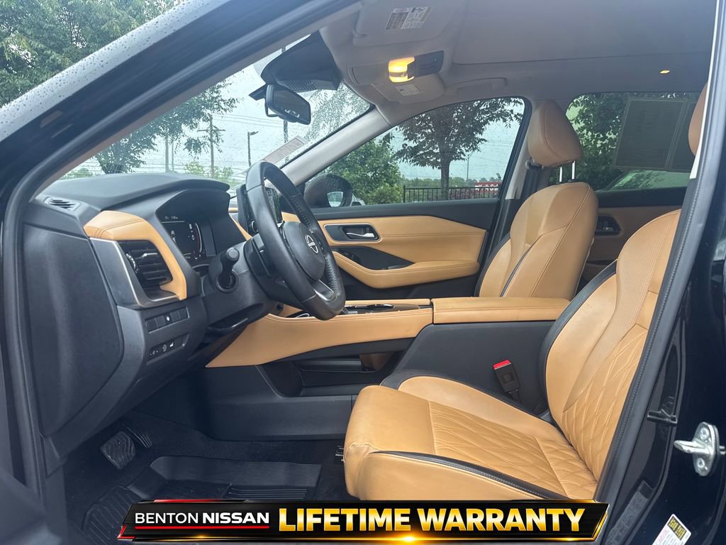 Used 2023 Nissan Rogue Platinum FWD image 10