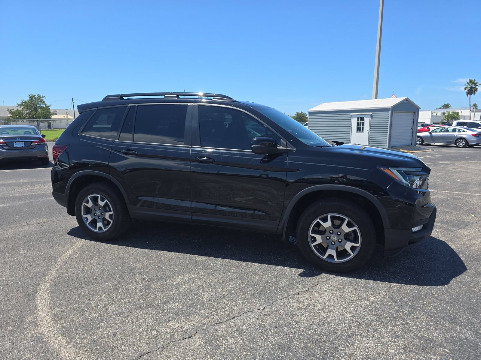 Certified 2023 Honda Passport TrailSport image 2