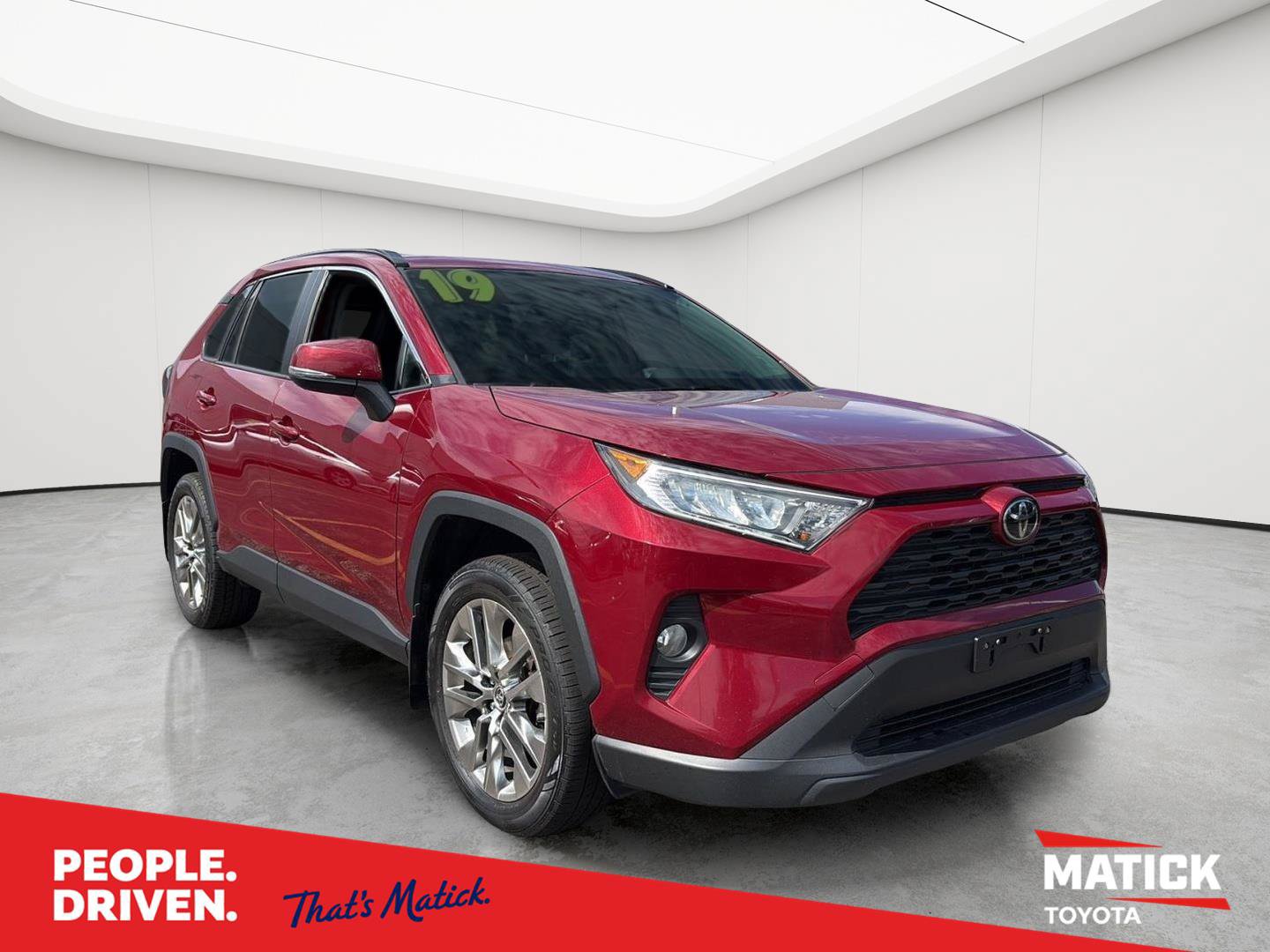 Used 2019 Toyota RAV4 XLE Premium w/ Cold Weather Package AWD/4WD image 1