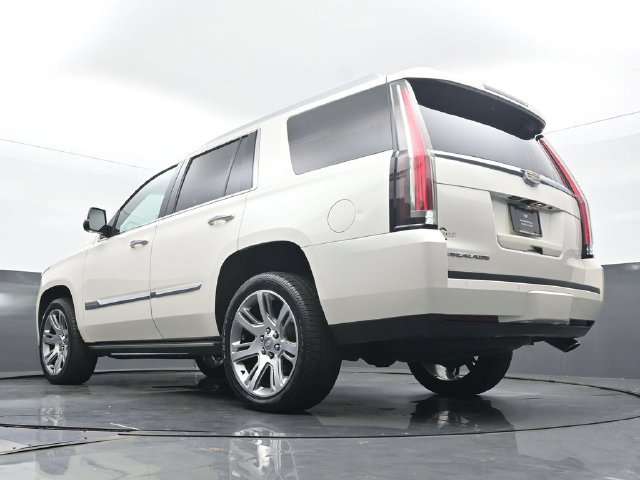 Used 2015 Cadillac Escalade Premium AWD/4WD image 49