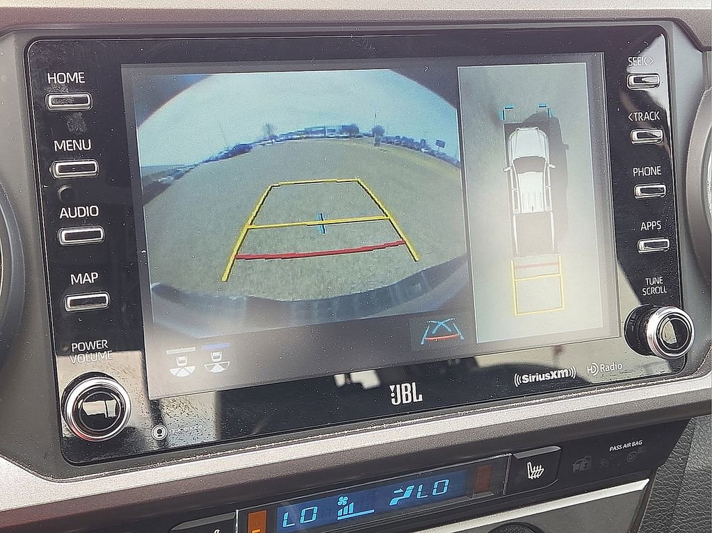 Used 2021 Toyota Tacoma Limited image 27